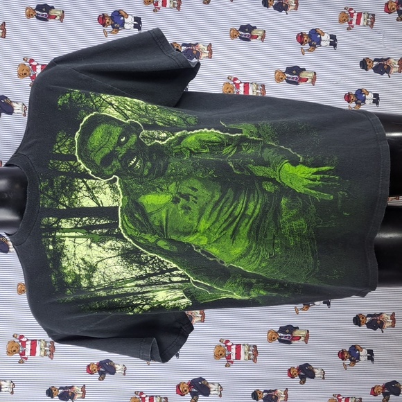 2000s big zombie graveyard gothic horror green & black fade graphic XL t-shirt - Picture 1 of 9